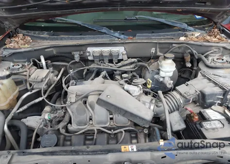 2005 Ford Escape Xlt из США, поврежденный, VIN 1FMYU03145KB40409